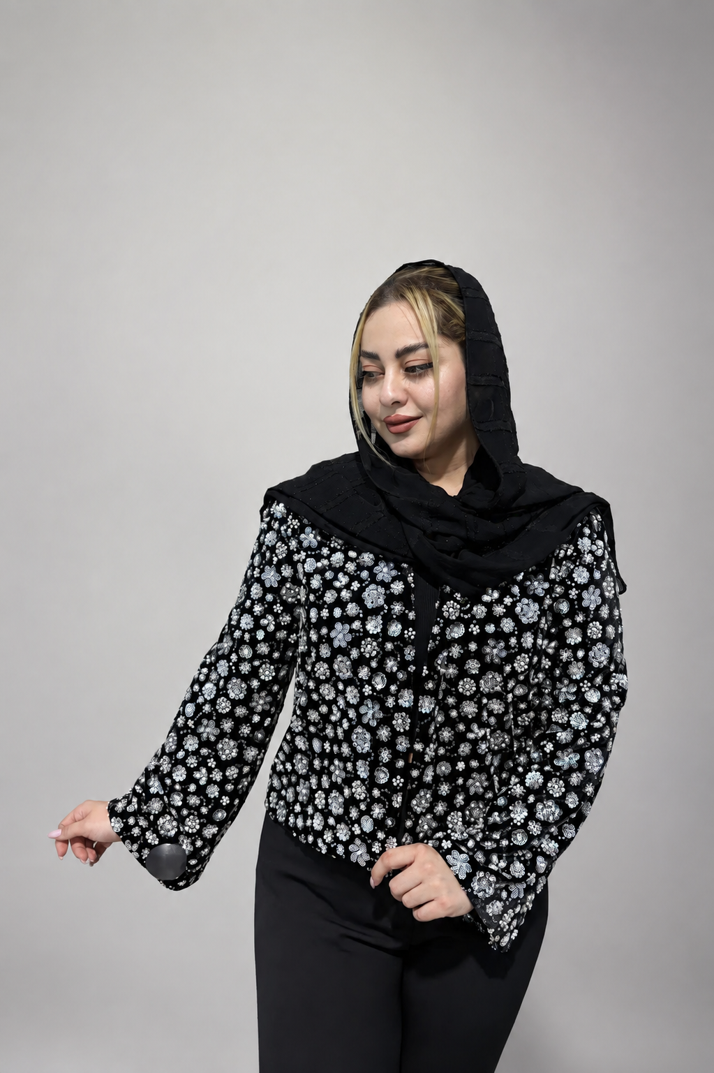 کت مخمل سنگ‌دوزی مشکی